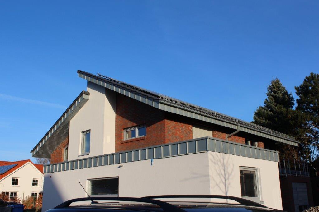 Dach mit Zinkverkleidungen